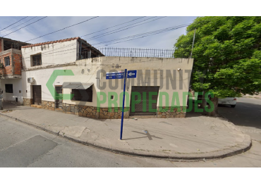 PROPIEDAD EN ESQUINA IDEAL EMPRENDIMIENTO + VIVIENDA