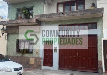VENTA Propiedad con galpon a dos cuadras de plaza Alvarado 